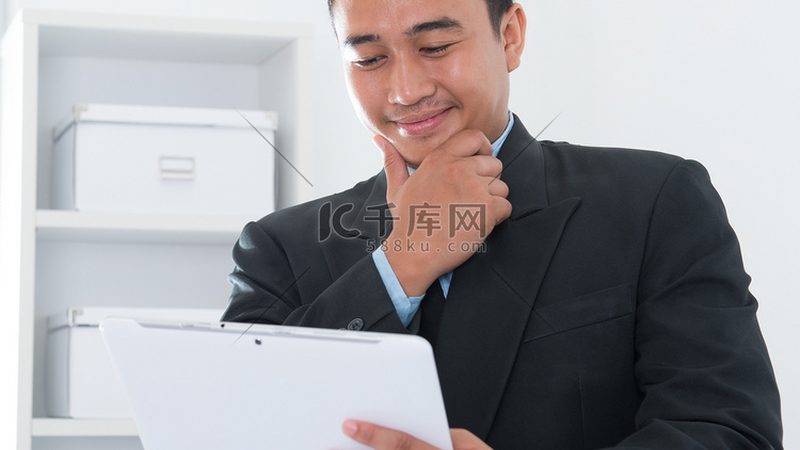 市场趋势洞察：紧跟行业风向标